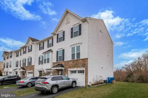 256 Macdonald Ave #18, Wyncote, PA 19095