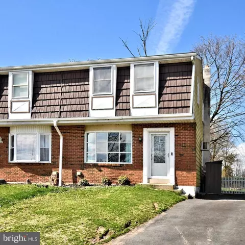 722 Holly Dr, Pottstown, PA 19464