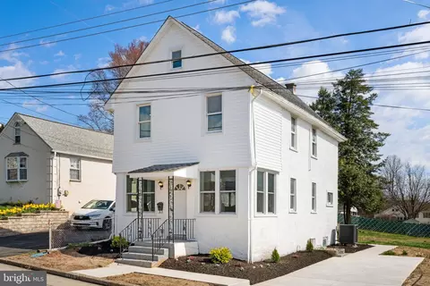 288 Roberts Ave, Conshohocken, PA 19428