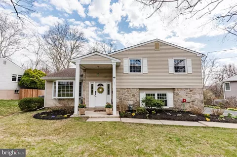 1237 Duncan Dr, Dresher, PA 19025