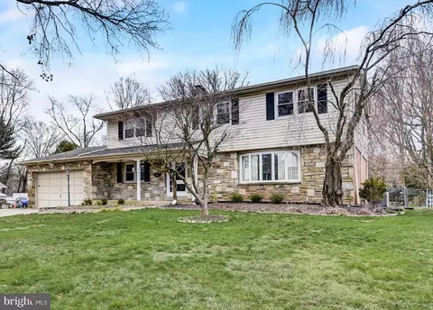 31 Oakland Ave, Lansdale, PA 19446