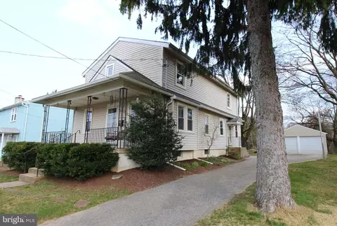 725 Jackson Ave, Glenside, PA 19038