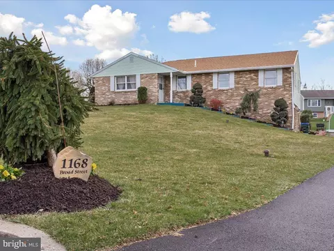 1168 Broad St, Gilbertsville, PA 19525