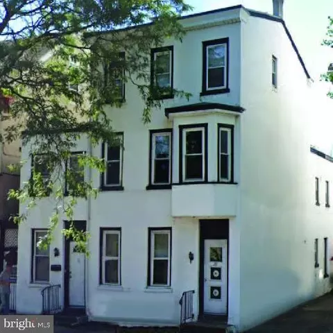 28 E High St, Pottstown, PA 19464