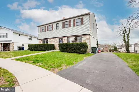 225 Oswald St, Elkins Park, PA 19027