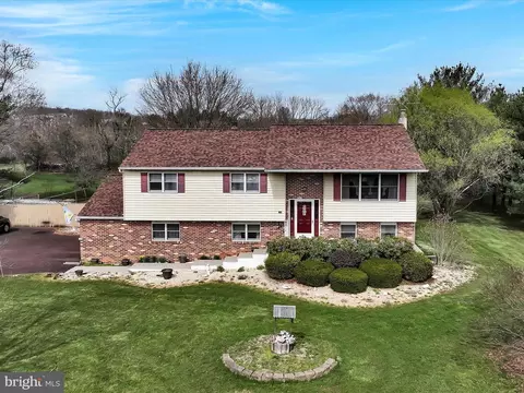 129 Graterford Rd, Schwenksville, PA 19473