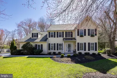 114 Oxford Ln, North Wales, PA 19454