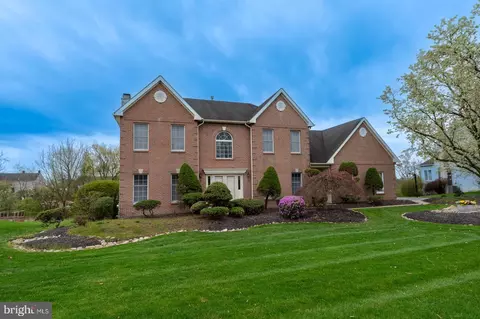 518 Carriage House Ln, Harleysville, PA 19438