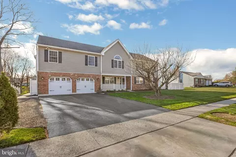 58 E Church Rd, Plymouth Meeting, PA 19462