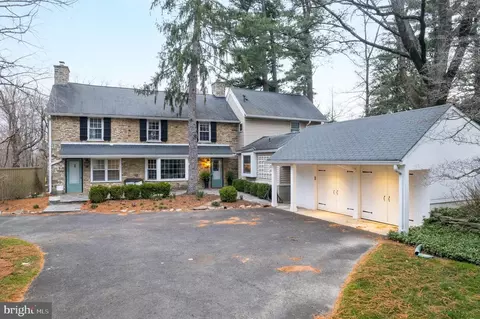 2045 Terwood Rd, Huntingdon Valley, PA 19006