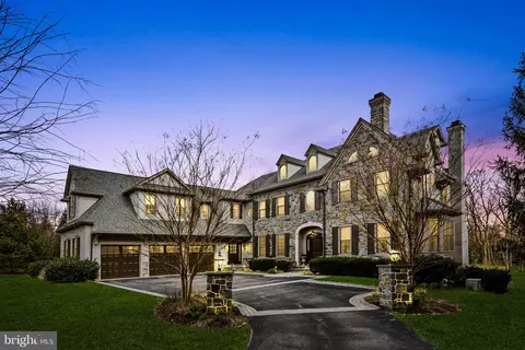 777 Eagle Farm Rd, Villanova, PA 19085