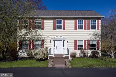 1470 N Line St, Lansdale, PA 19446