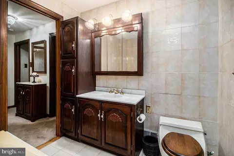 Bath - 507 Brookwood Rd, Wayne, PA 19087 photo 3 of 5