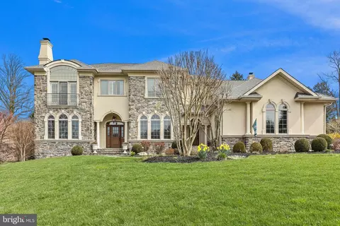 1331 Saddlebrook Ln, Huntingdon Valley, PA 19006