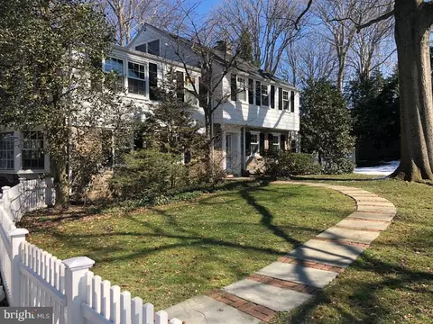 427 Shortridge Dr, Wynnewood, PA 19096