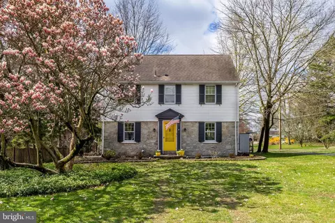 122 Woodlyn Ave, Eagleville, PA 19403