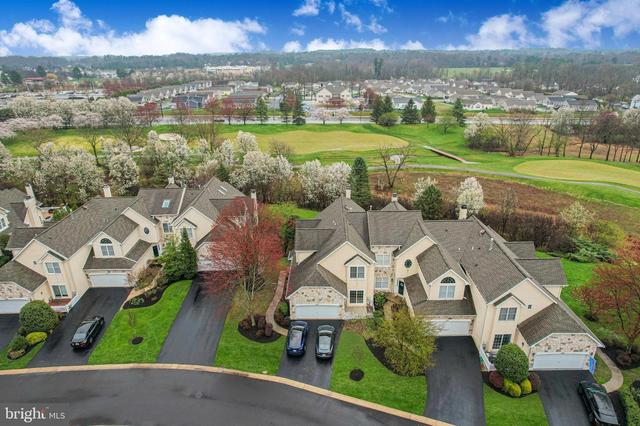 214 Saint Andrews Ct, Blue Bell, PA 19422