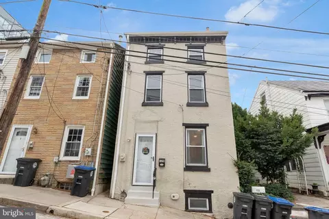 129 W 1st Ave, Conshohocken, PA 19428