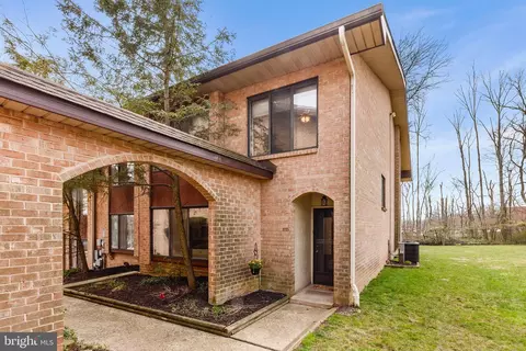 815 Stonybrook Dr #815, Norristown, PA 19403
