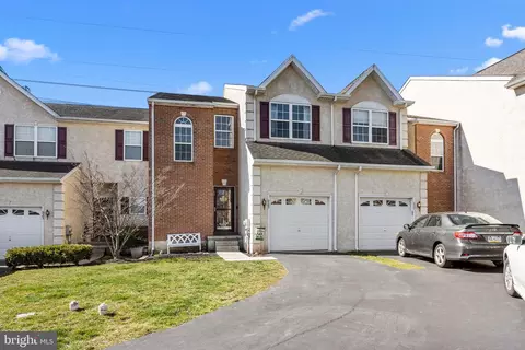 925 Shenkle Dr, Collegeville, PA 19426