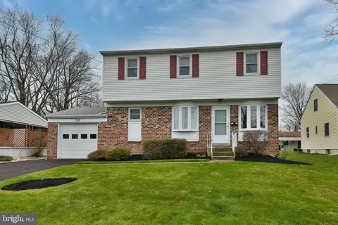 129 Diamond St, Hatfield, PA 19440