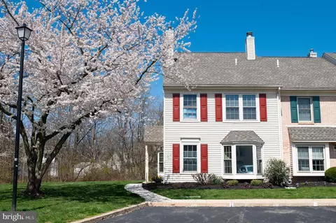 209 Pinetree Ct, Pottstown, PA 19464