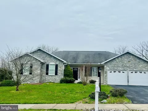 2972 Burton Dr, Gilbertsville, PA 19525