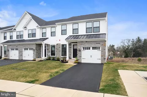 7956 Milltown Cir, Cheltenham, PA 19012