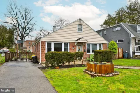 7 Brookside Rd, Glenside, PA 19038