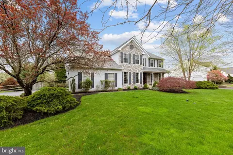 2247 Mann Rd, Lansdale, PA 19446