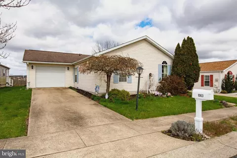 1063 Scenic View Dr, Schwenksville, PA 19473