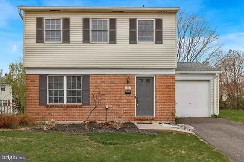 1607 Salinus Ct, Lansdale, PA 19446