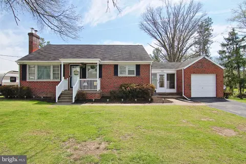 1980 N Pleasantview Rd, Pottstown, PA 19464