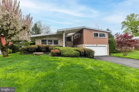 452 Harrison Ave, Glenside, PA 19038