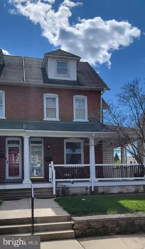 416 York Ave, Lansdale, PA 19446