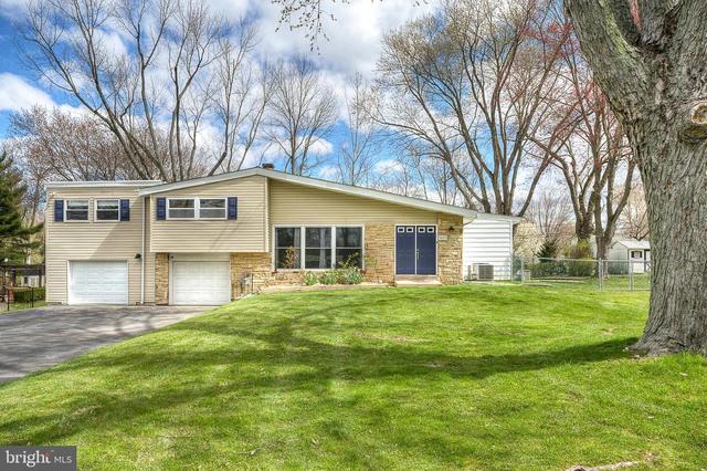 1693 Thayer Dr, Blue Bell, PA 19422