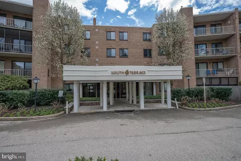1637 Oakwood Dr #S409, Penn Valley, PA 19072