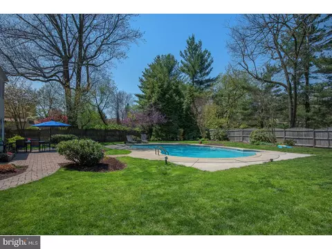 Exterior - 1320 Bobarn Dr, Penn Valley, PA 19072 photo 6 of 8