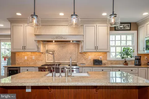 Kitchen - 1320 Bobarn Dr, Penn Valley, PA 19072 photo 3 of 5