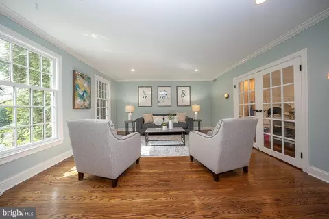 Living - 1320 Bobarn Dr, Penn Valley, PA 19072 photo 1 of 4