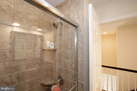 Bath - 1320 Bobarn Dr, Penn Valley, PA 19072 photo 7 of 8