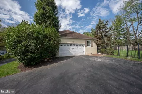 Exterior - 1320 Bobarn Dr, Penn Valley, PA 19072 photo 3 of 8