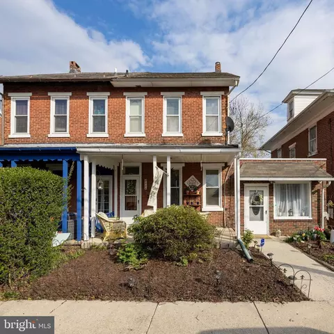 426 Glasgow St, Pottstown, PA 19464