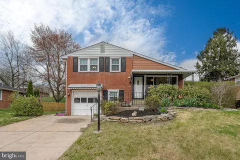 2921 Keenwood Rd, Norristown, PA 19403