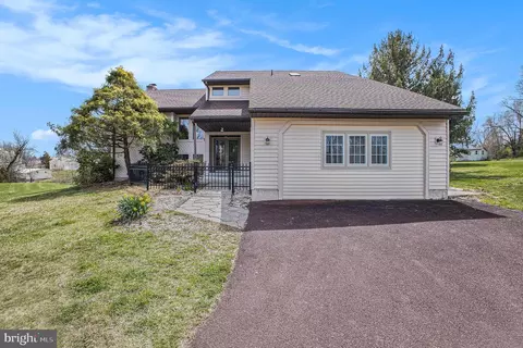 1031 Old Sumneytown Pike, Harleysville, PA 19438