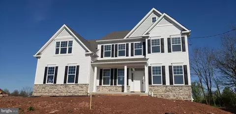 2963 Middle Creek Rd, Gilbertsville, PA 19525