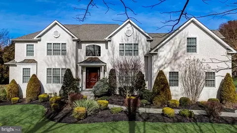 1400 Twin Pond Dr, Dresher, PA 19025