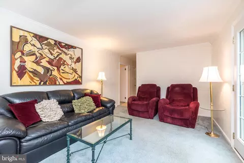 Living - 687 Forest Rd, Wayne, PA 19087 photo 2 of 5