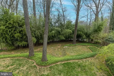 View/Area - 687 Forest Rd, Wayne, PA 19087 photo 1 of 3