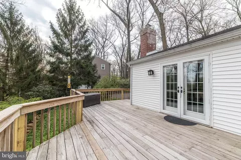 Exterior - 687 Forest Rd, Wayne, PA 19087 photo 5 of 12